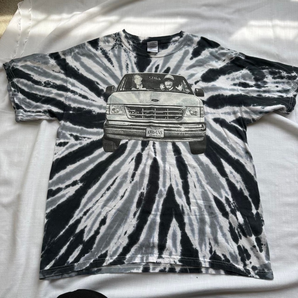 vintage double
sided graphic tee